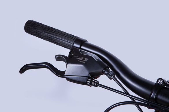 Велосипед AL 27,5" Discovery BASTION DD CS рама-17" красно-черный 2025