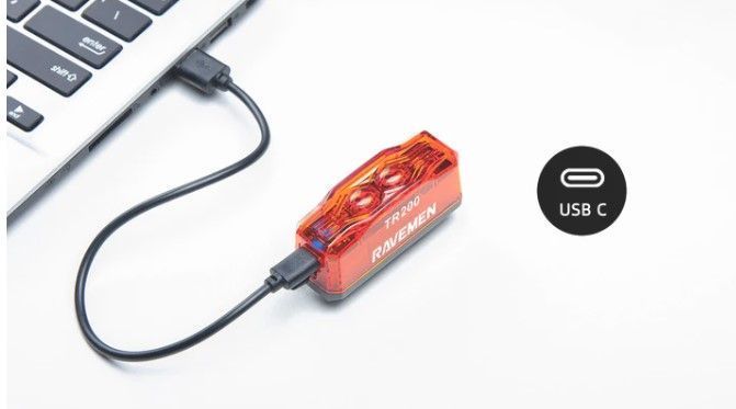 Задний свет Ravemen TR200 (200 lm, 800 mAh) с датчиком движения